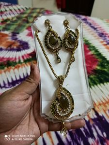 Brass Gold Plated Jewel Set Green Colour