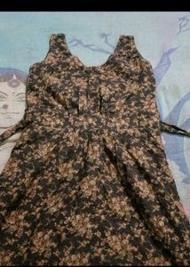 Brown Chic Floral V-Neck Sleeveless Dress