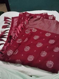 Maroon Saree with White Floral Print
