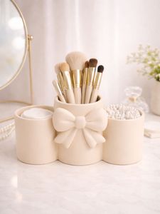 Cute Bow Makeup Brush Holder