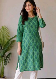 Beautiful Green Leaf Print Kurta