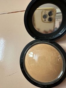 MAC Compact Medium Dark