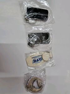 Keychain Buy1Get3free