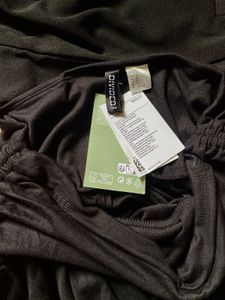 H&amp;M Black Ruffled Skirt