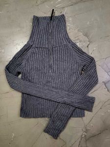 Crop Woolen Top