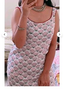 New not used Floral Print Sleeveless Kurti
