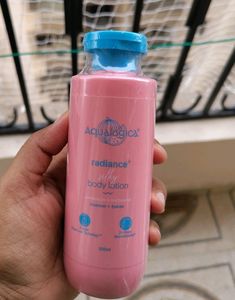 Aqualogica Body Lotion + Dot And Key Mask