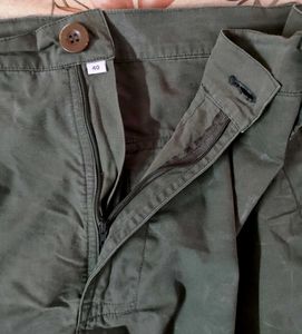 Men's Olive Cargo Shorts 40 size