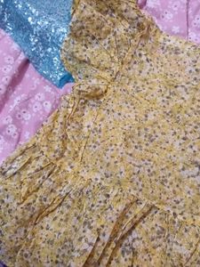 Yellow Floral Print Puff Sleeve Top