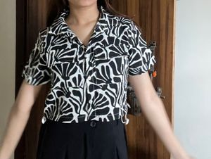 Stylish Black &amp; White Print Cropped Shirt