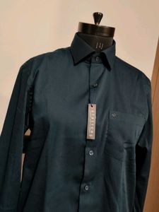 Men's Dress Shirt - Stylish &amp; Versatile