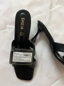 Stylish Black Open kitten Toe Heels
