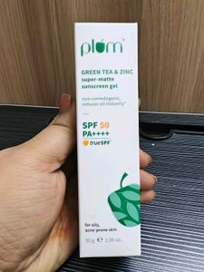 Plum Green Tea & Zinc Sunscreen Gel