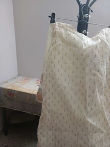 Elegant Cream Kurta with Pink &amp; Gold Print