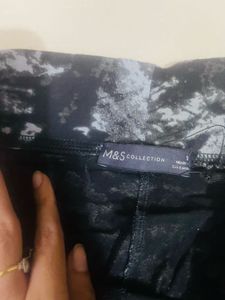 Mark &amp; spencer Black &amp; White Patterned Leggings