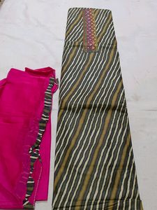 Print Suit With Contrast Bottom