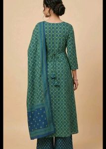 Elegant Green & Blue Printed Kurta Set with Dupatt