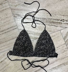 Chic Black &amp; White Graphic Halter Top