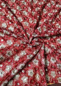 Mata Rani Embroidered Golden Lace Chunri