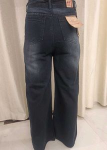 beautiful...💐denim black boyfriend/wide leg jeans