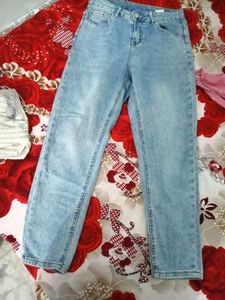 Mom Jeans