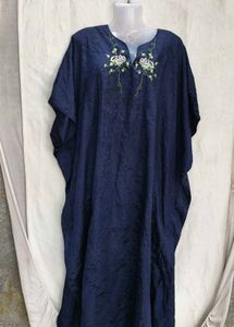 Elegant Navy Blue Embroidered Kaptan