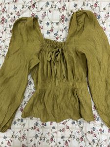 Chic Peplum Top with Puff Sleeves