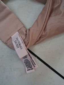36DD Victoria's secret bra