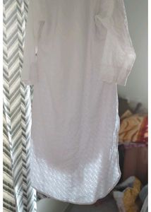 Elegant White Chikankari Kurta