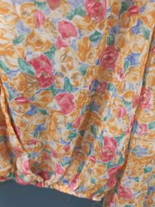 Floral Print Cropped Blouse