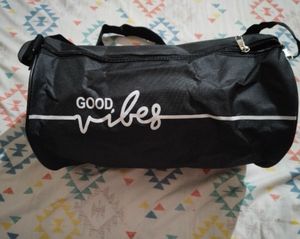 Black 'Good Vibes' Duffle Bag