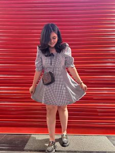 Chic Gingham Puff Sleeve Dress