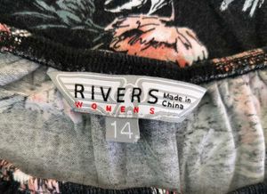 🌸 Rivers Boho Floral Off-Shoulder Top 🌸