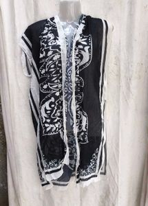 I. Stylish Black &amp; White Printed Dupatta