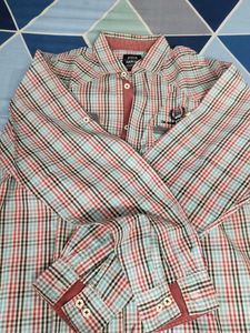 Men's Plaid Button-Down Shirt