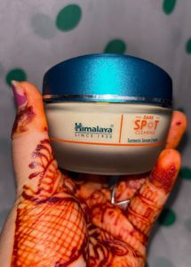 Himalaya Dark Spot Clearing Turmeric Serum Cream
