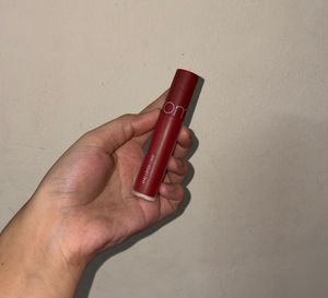 Rom&nd Zero Velvet Tint shade “berry knit”