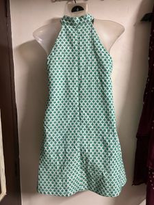 Green &amp; White Printed Ethnic Gown