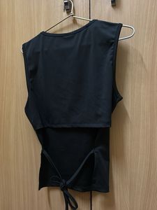 Sleek Black Cut-Out Tank Top