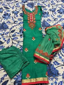 Green Colour Suit Set