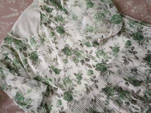 Floral Print Pleated Dress