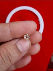 Flower Nose Pin Gold