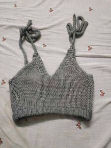 Chic Grey Knitted Crop Top