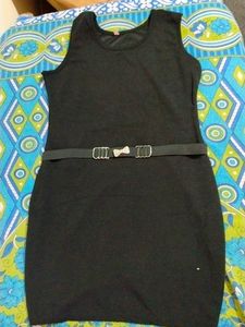 Party Wear Black Bodycon Midi For Ladies
