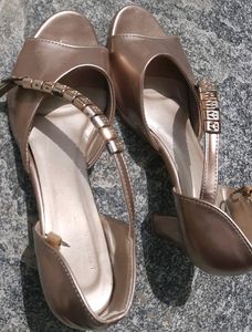 Sandals/Heels