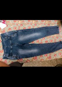 Stylish Blue Denim Jegging in 32-34 waist