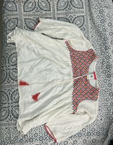 Embroidered White Tassel Kurta
