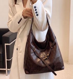 Chic Brown Hobo Shoulder Bag