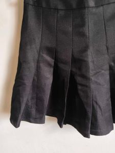 Black Pleated Mini Skirt