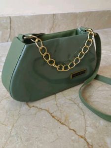 Chic Green Chain Shoulder Bag